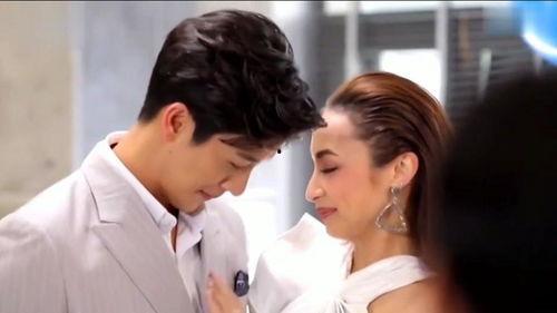 老公相老婆调情,描绘完美妻子的浪漫画像